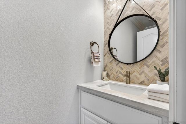17035 Sienna Ridge, San Diego, CA 92127
