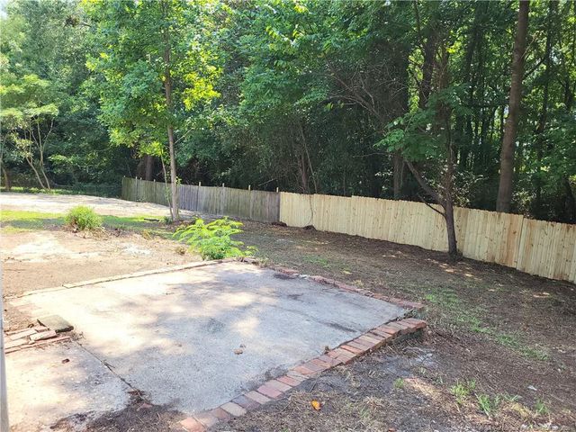 182 SUMMER HILL Road, Fayetteville, NC 28303