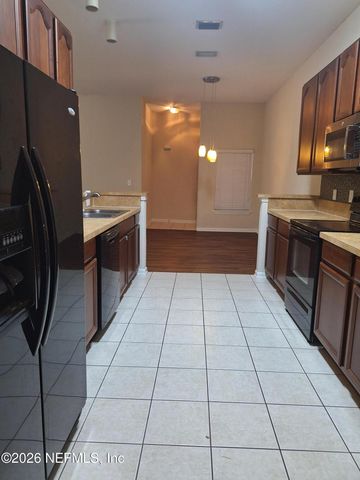 7061 SNOWY CANYON Drive 110, Jacksonville, FL 32256