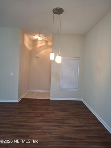 7061 SNOWY CANYON Drive 110, Jacksonville, FL 32256