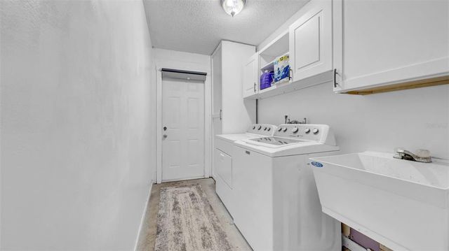 812 REGENT CIRCLE S, Brandon, FL 33511