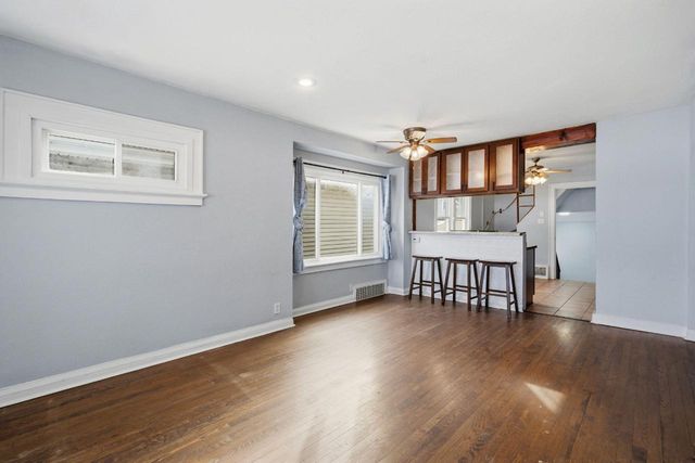 6115 W Lapham STREET, West Allis, WI 53214