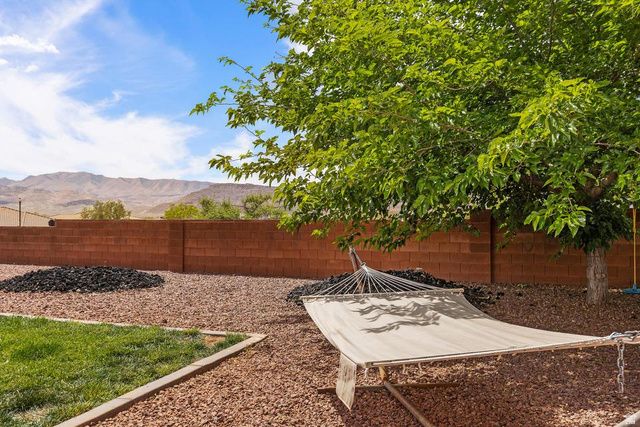 225 N FALCON CT, Ivins, UT 84738