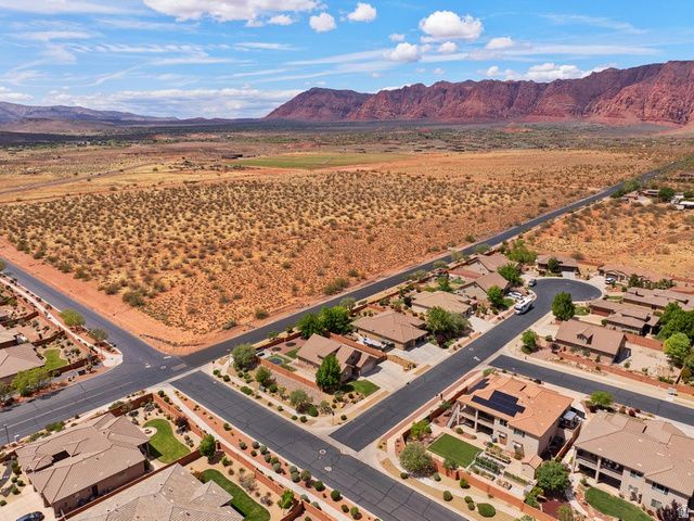 225 N FALCON CT, Ivins, UT 84738