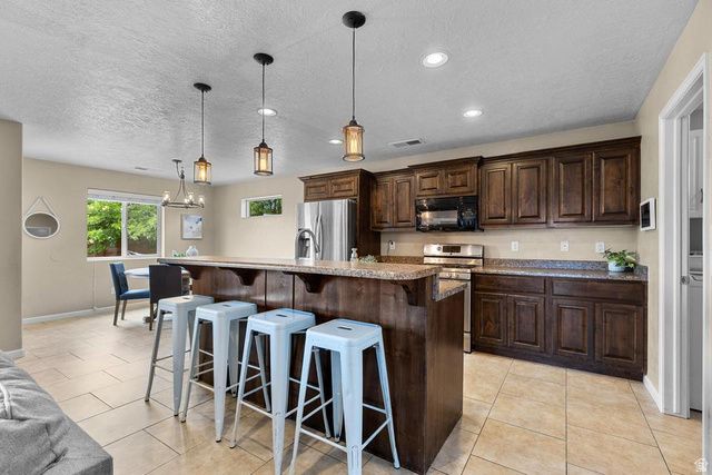 225 N FALCON CT, Ivins, UT 84738