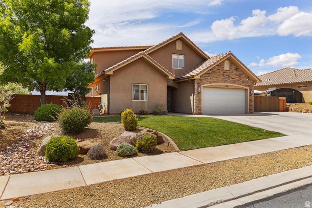 225 N FALCON CT, Ivins, UT 84738