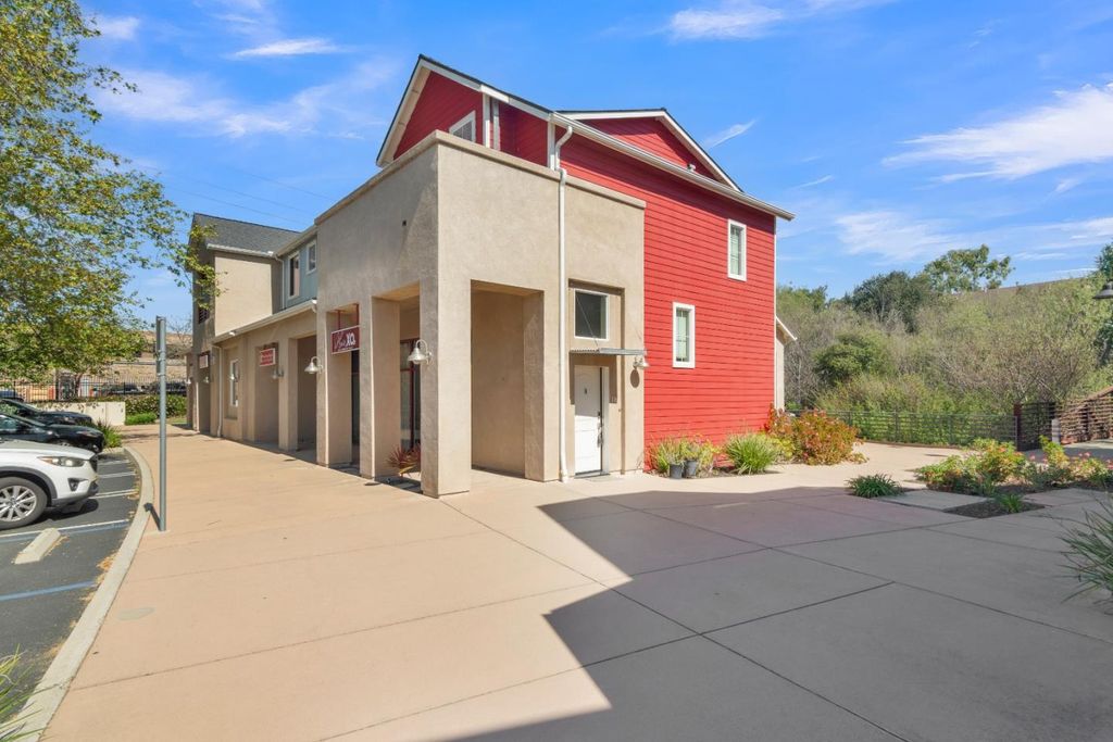 3592 Broad Street 204, San Luis Obispo, CA 93401