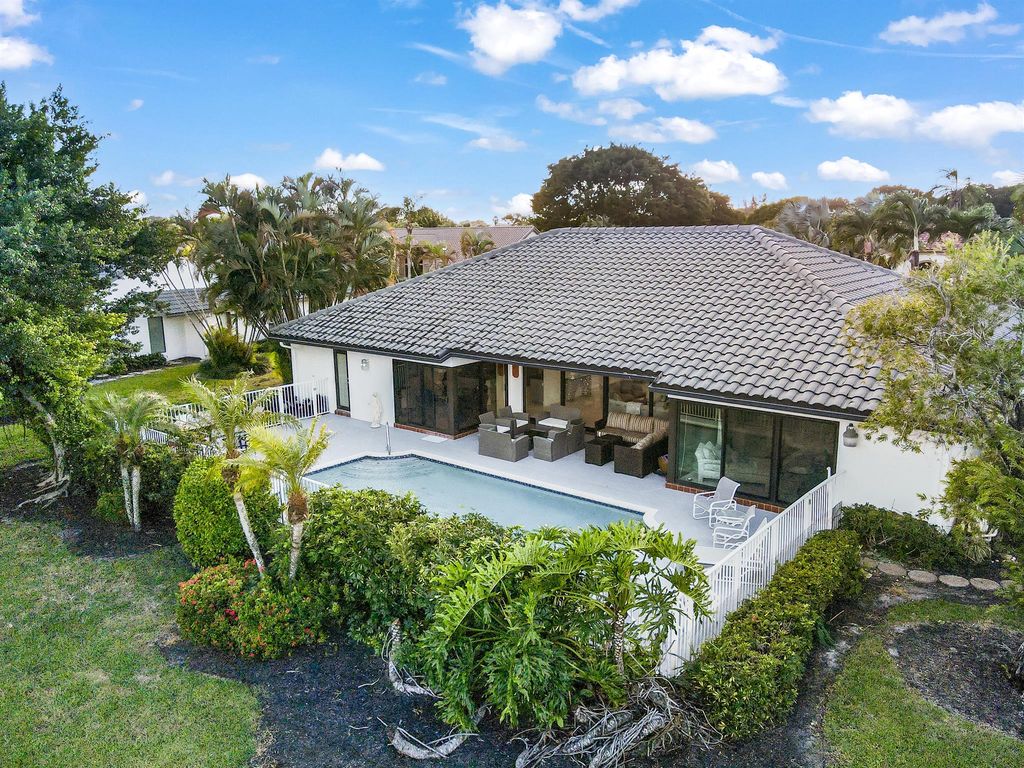 11374 Boca Woods Lane, Boca Raton, FL 33428