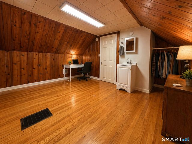 121 Pool Road, North Haven, CT 06473