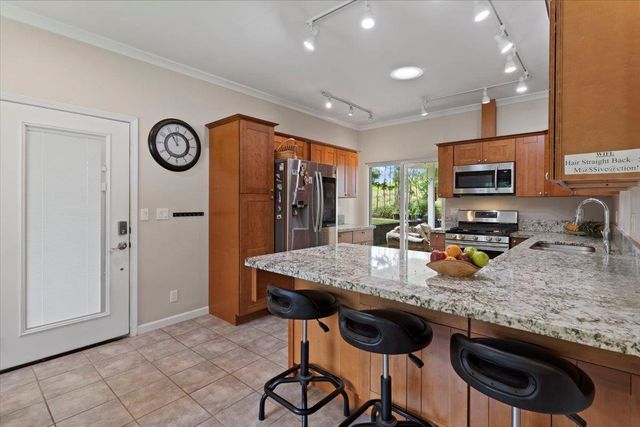 200 Awalau Rd Unit B, Haiku, OR 97608