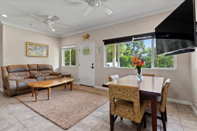 200 Awalau Rd Unit B, Haiku, OR 97608