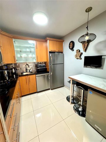 3725 S Ocean Dr 1221, Hollywood, FL 33019