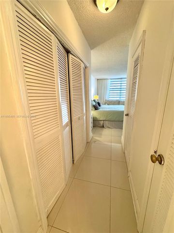 3725 S Ocean Dr 1221, Hollywood, FL 33019