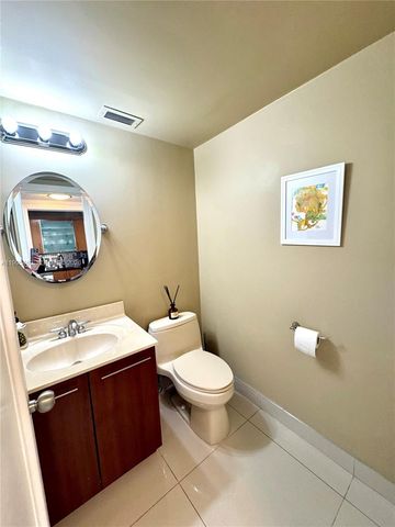 3725 S Ocean Dr 1221, Hollywood, FL 33019