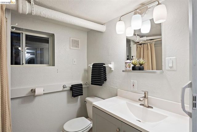 1950 Hopkins Street, Berkeley, CA 94707