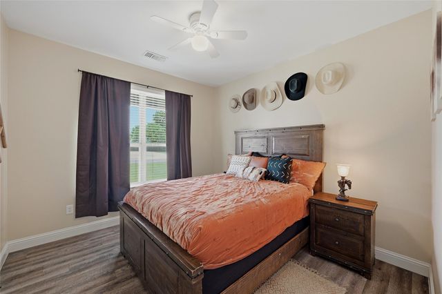 404 N Florence Street, Tioga, TX 76271