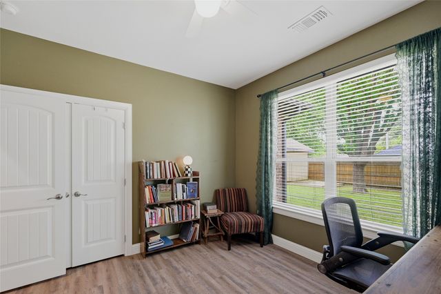404 N Florence Street, Tioga, TX 76271