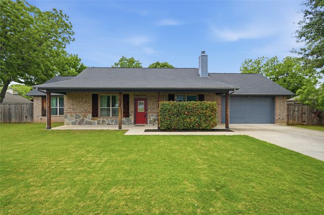 404 N Florence Street, Tioga, TX 76271