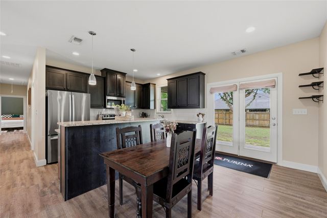 404 N Florence Street, Tioga, TX 76271