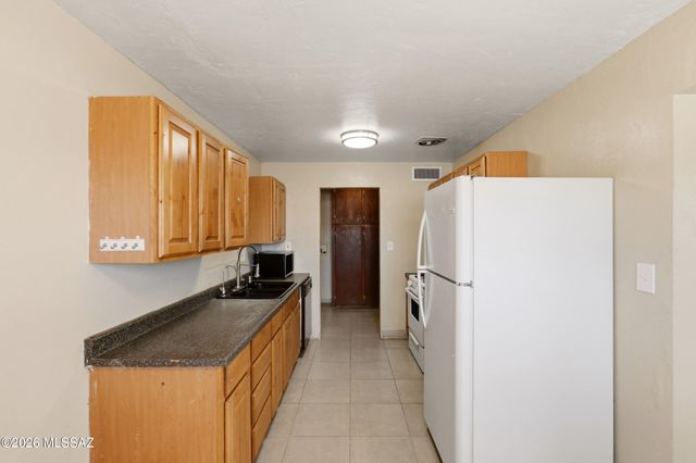 5056 E 4th Street, Tucson, AZ 85711