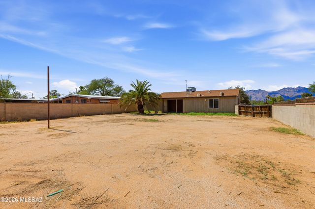 5056 E 4th Street, Tucson, AZ 85711