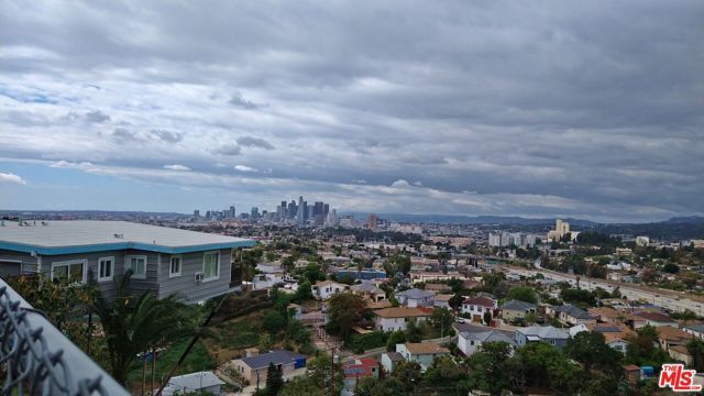 1221 DODDS Circle, Los Angeles, CA 90063
