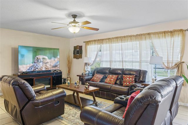 4071 FLOWERING PEACH LANE, St Cloud, FL 34772