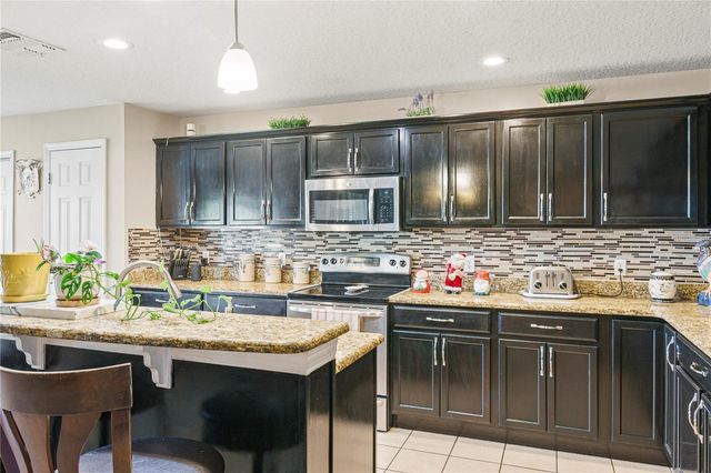 4071 FLOWERING PEACH LANE, St Cloud, FL 34772