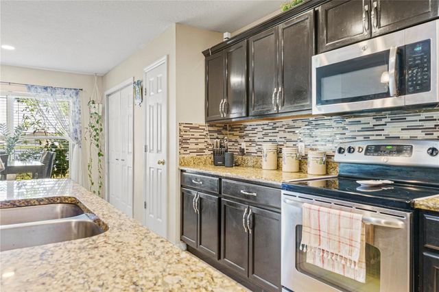 4071 FLOWERING PEACH LANE, St Cloud, FL 34772