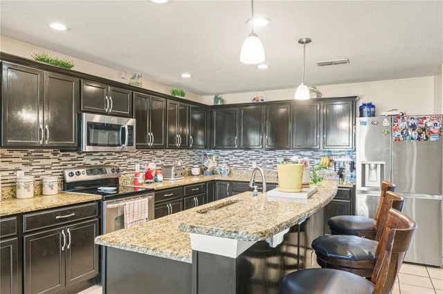 4071 FLOWERING PEACH LANE, St Cloud, FL 34772