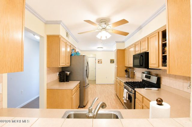 6 Cherrywood Circle, Brick, NJ 08724