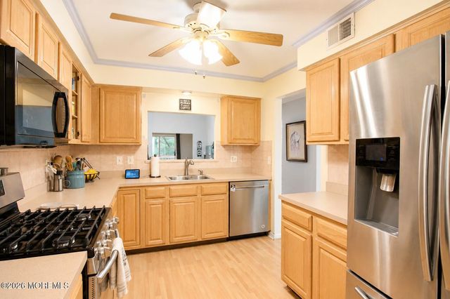 6 Cherrywood Circle, Brick, NJ 08724