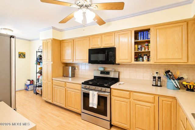 6 Cherrywood Circle, Brick, NJ 08724