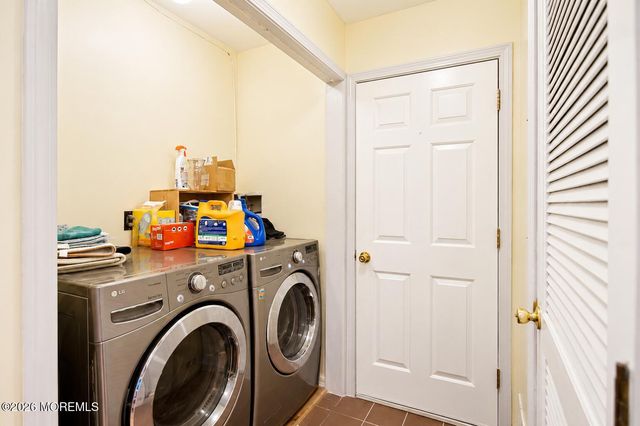 6 Cherrywood Circle, Brick, NJ 08724