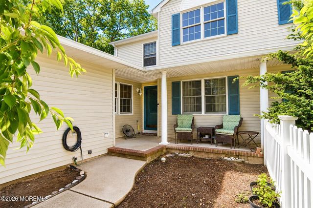 6 Cherrywood Circle, Brick, NJ 08724