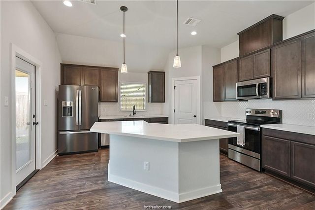 3409 Alsace Court, Bryan, TX 77808
