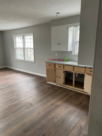 339 W Washington St, Pulaski, TN 38478