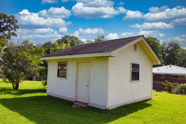 700 Old Richton, Petal, MS 39465