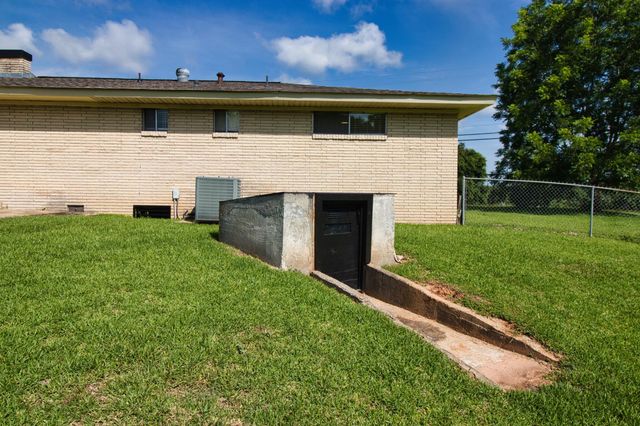 700 Old Richton, Petal, MS 39465