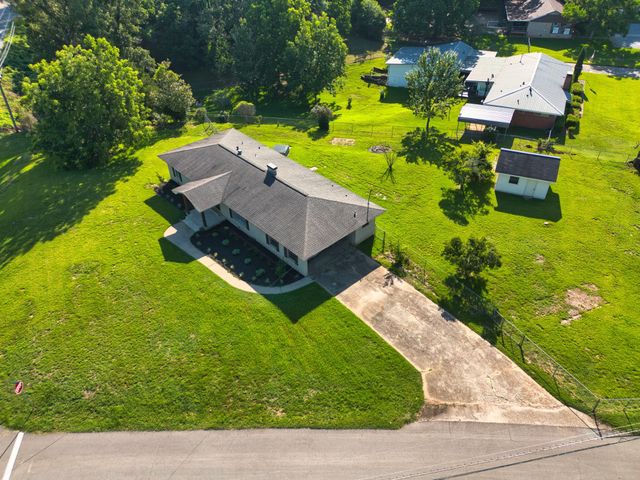700 Old Richton, Petal, MS 39465