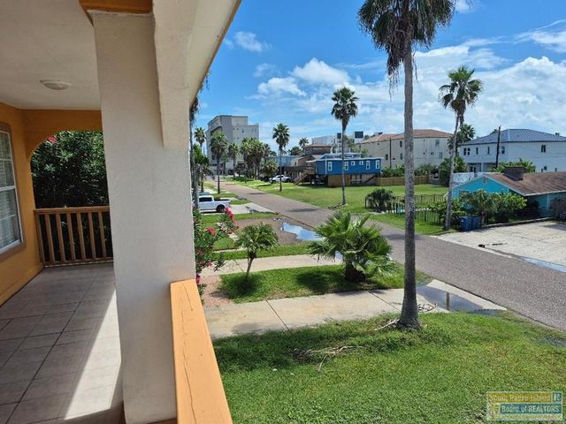 116 E Whiting St., South Padre Island, TX 78597