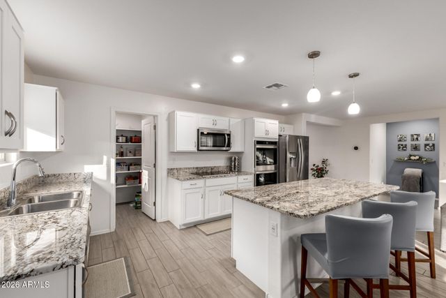 18273 E ELOISA Drive, Gold Canyon, AZ 85118