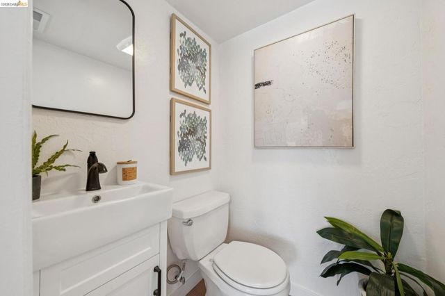 5501 Mcbryde Ave, San Pablo, CA 94805