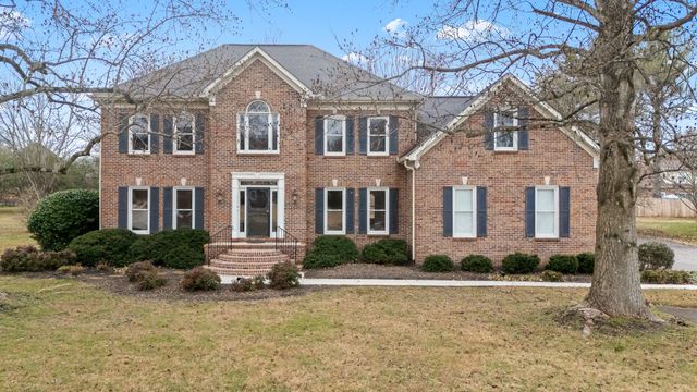 105 Kings Pl, Tullahoma, TN 37388