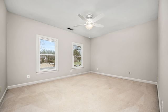 105 Kings Pl, Tullahoma, TN 37388