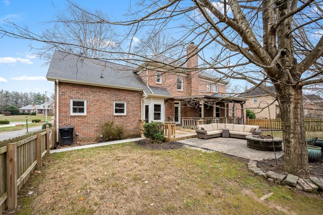 105 Kings Pl, Tullahoma, TN 37388