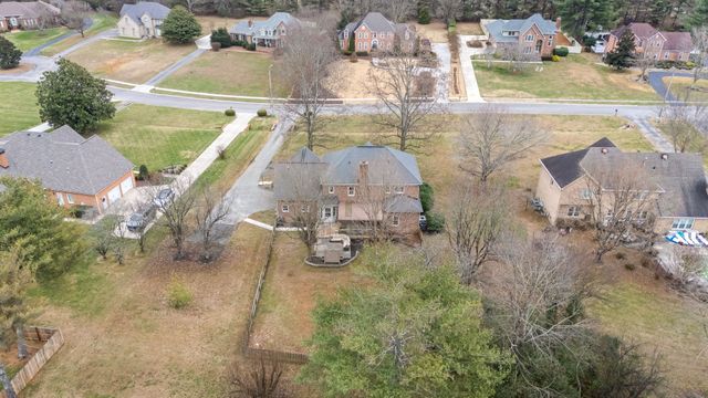 105 Kings Pl, Tullahoma, TN 37388