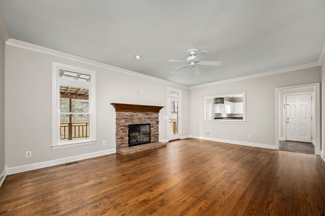 105 Kings Pl, Tullahoma, TN 37388