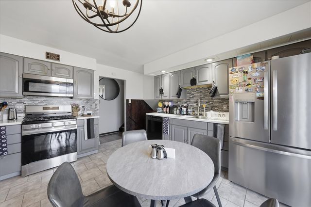 4250 188th Street, Country Club Hills, IL 60478