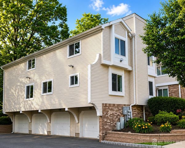 201 Madaline Drive, Avenel, NJ 07001
